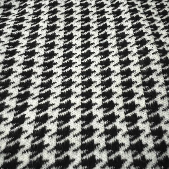 Threads 4 Thought LARGE Elexia Houndstooth Sweater - Pullover Crewneck Fluffy - Picture 11 of 12
